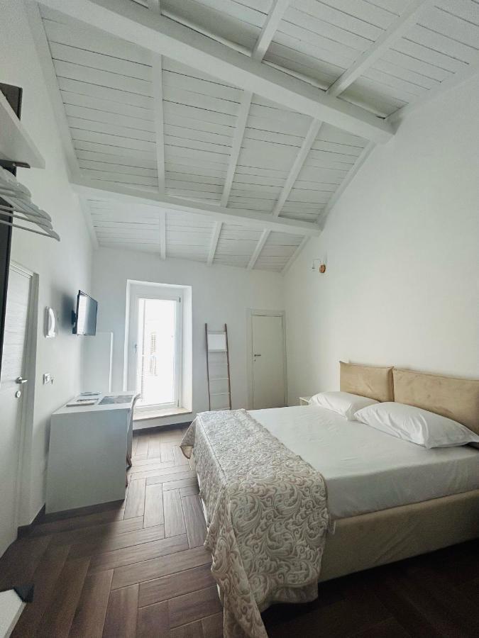 Dimora Santucci Hotel Rodi Garganico Exterior photo